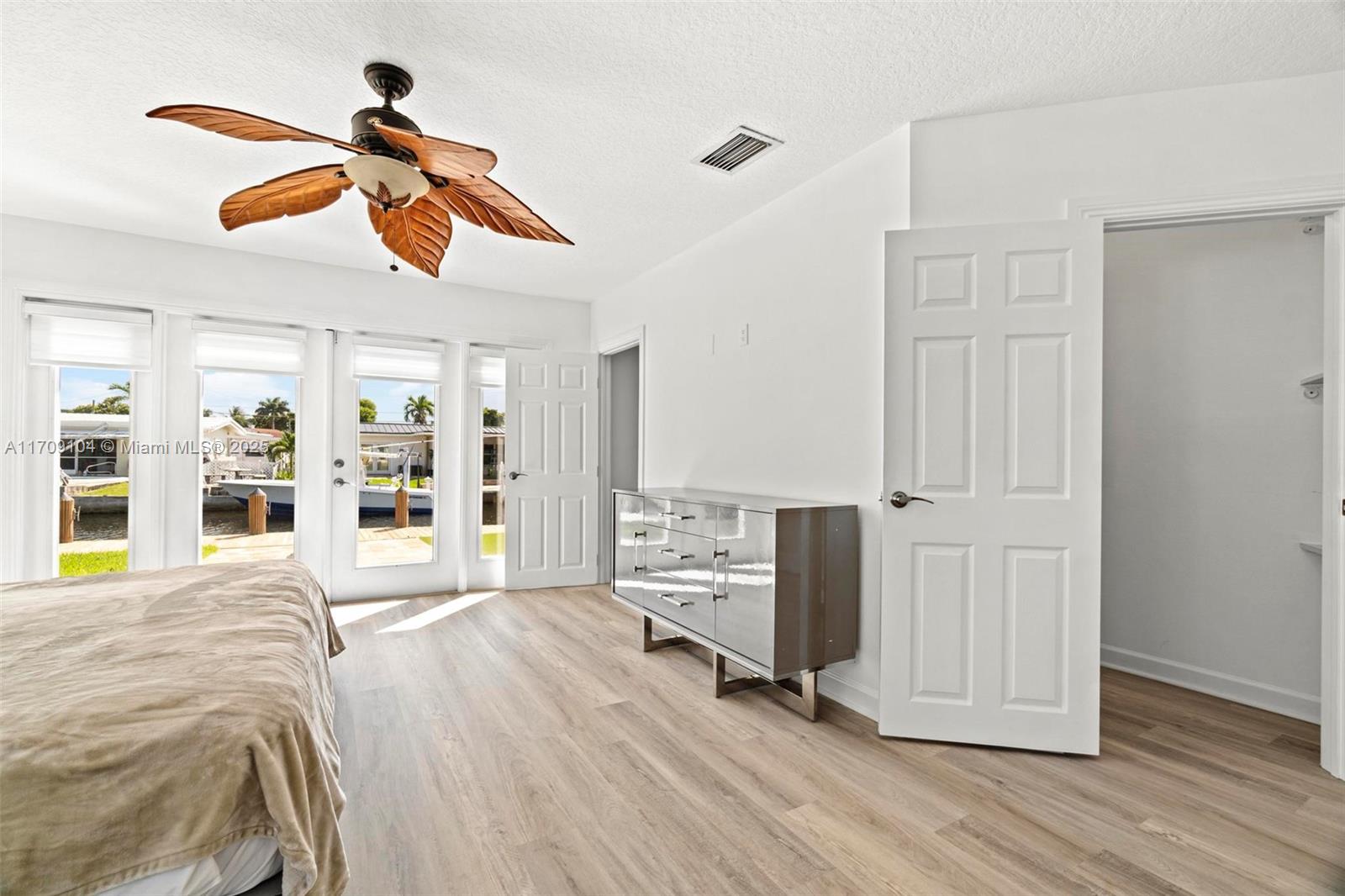 SHELTER ISLANDS - Residential Lease