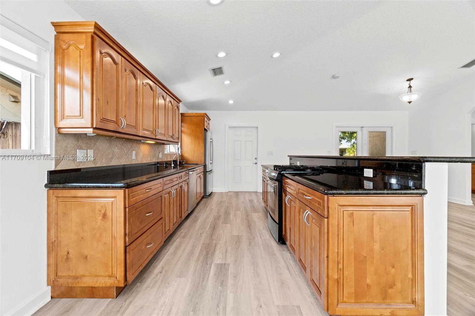 SHELTER ISLANDS - Residential Lease