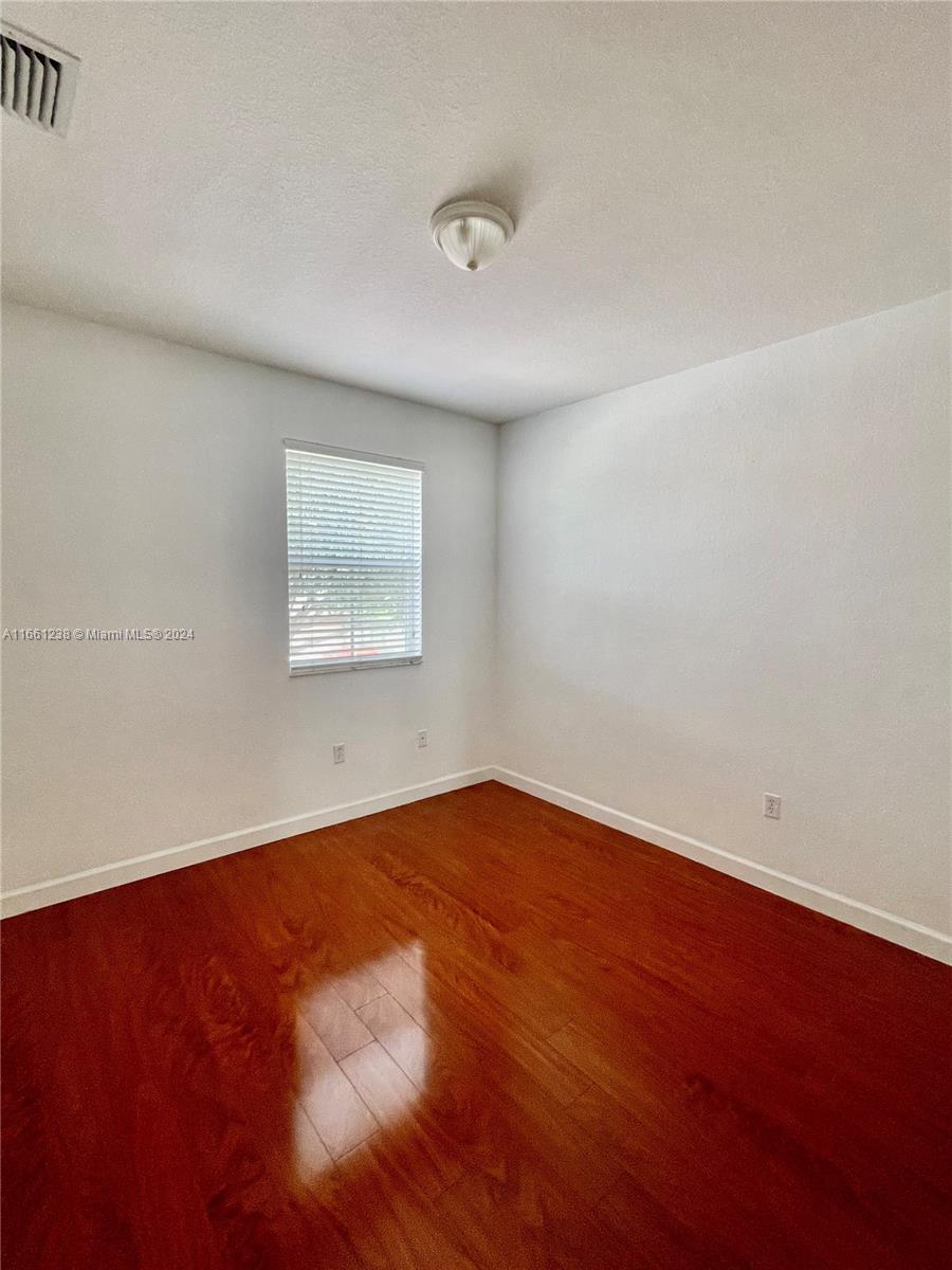ISLANDS AT DORAL NORTHWES - Residential Lease