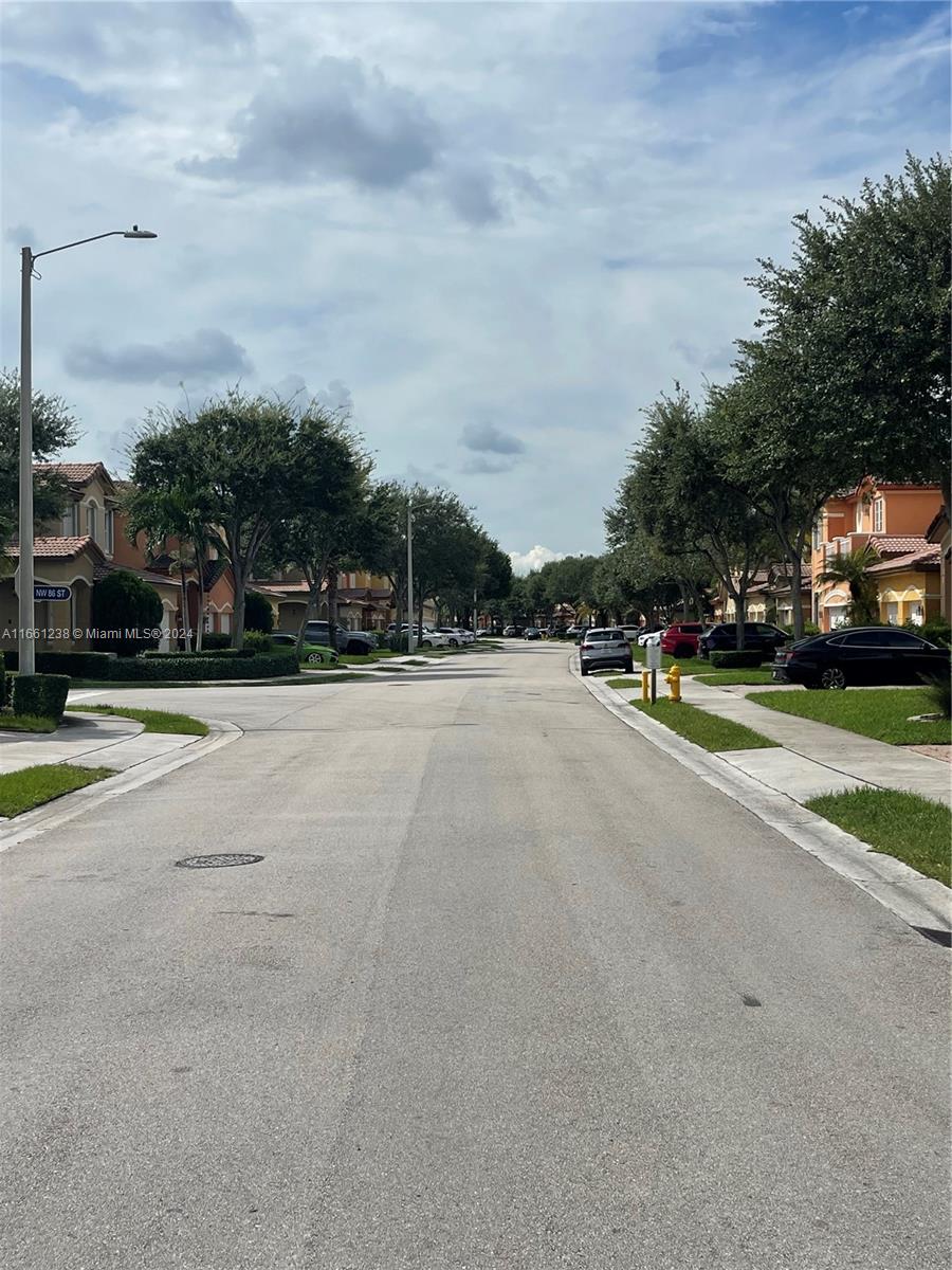 ISLANDS AT DORAL NORTHWES - Residential Lease