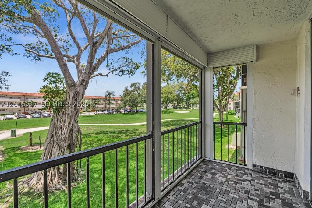 HOLLYBROOK GOLF AND - Residential