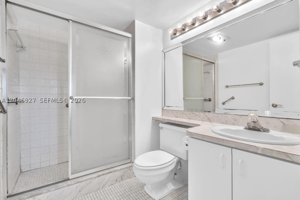 HOLLYBROOK GOLF AND - Residential