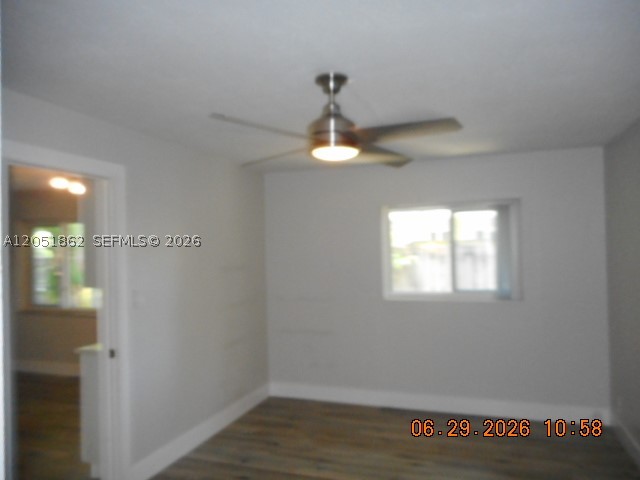 MANOR SQUARE - Residential Income