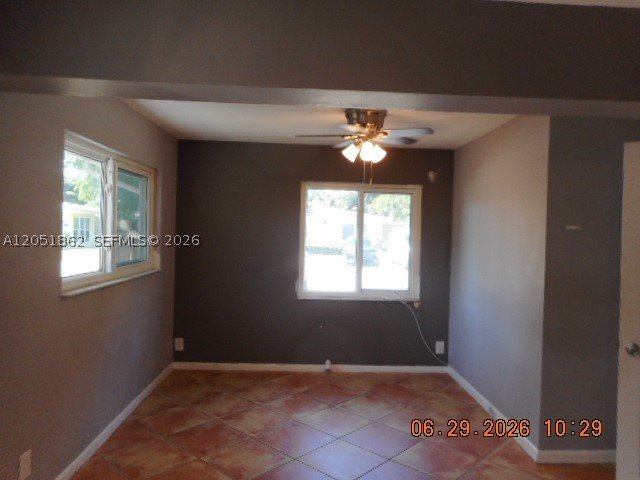 MANOR SQUARE - Residential Income
