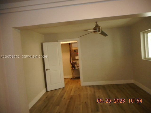 MANOR SQUARE - Residential Income