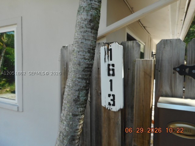 MANOR SQUARE - Residential Income