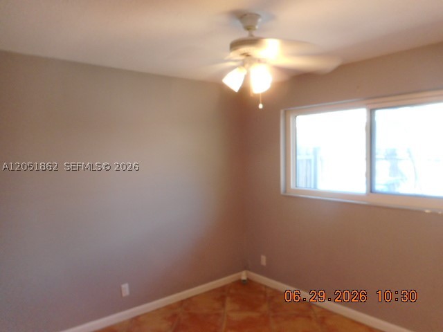 MANOR SQUARE - Residential Income