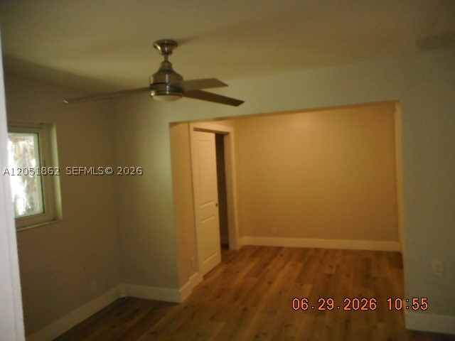 MANOR SQUARE - Residential Income