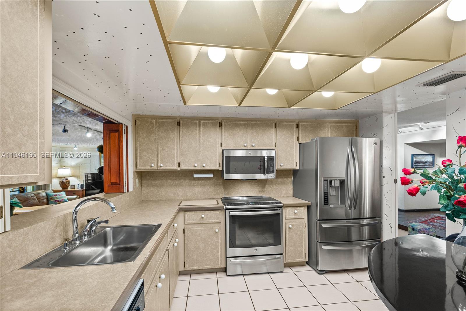 CYPRESS COVE ESTS SEC 3 - Residential