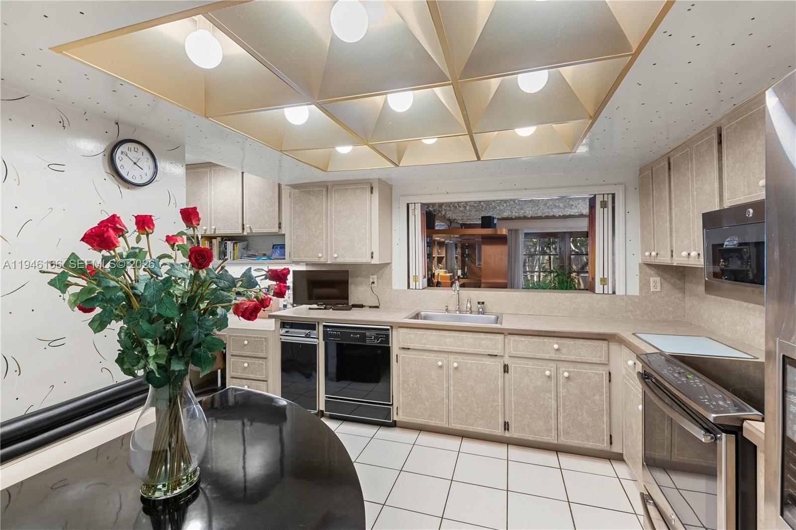 CYPRESS COVE ESTS SEC 3 - Residential