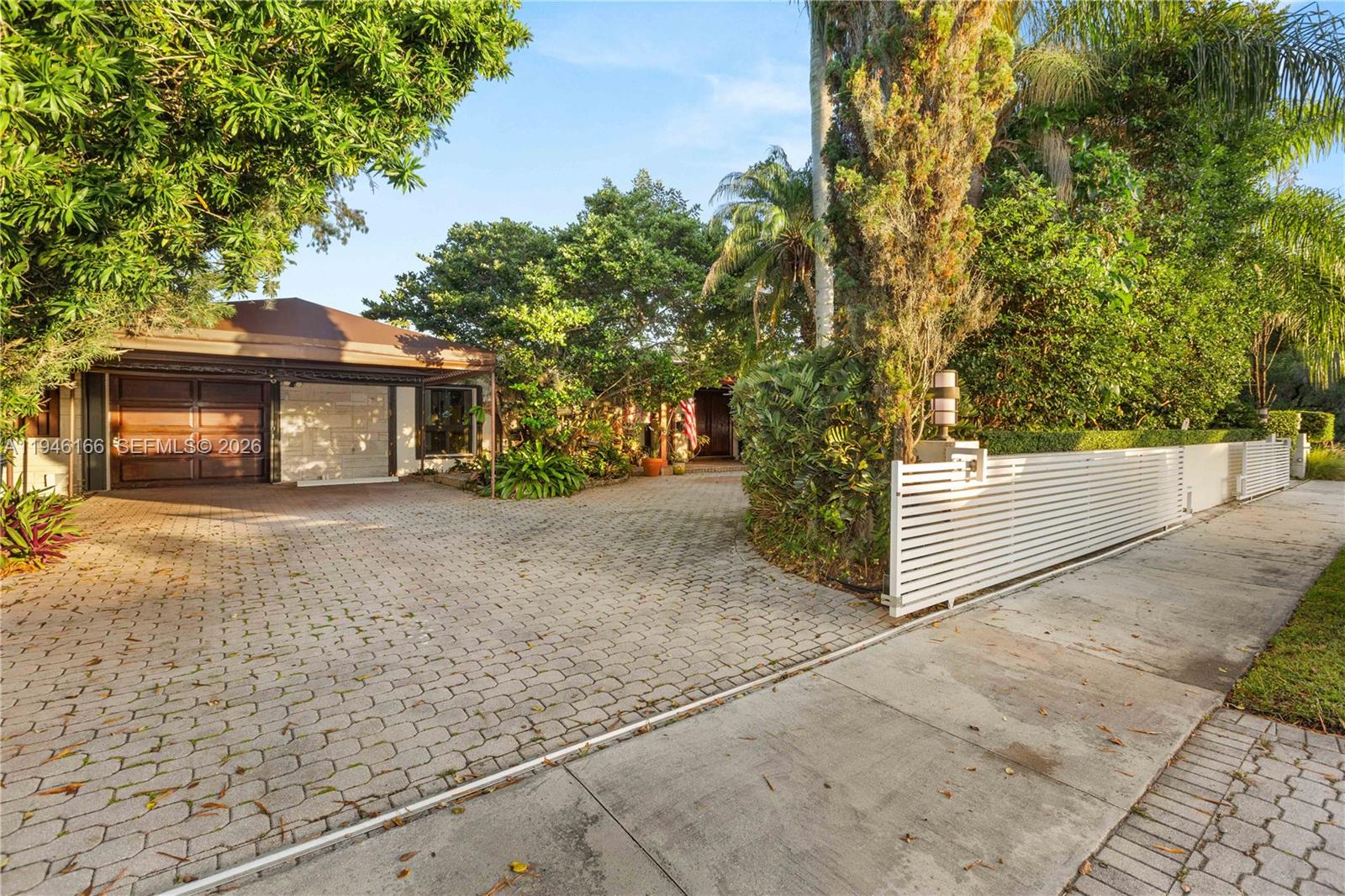 CYPRESS COVE ESTS SEC 3 - Residential