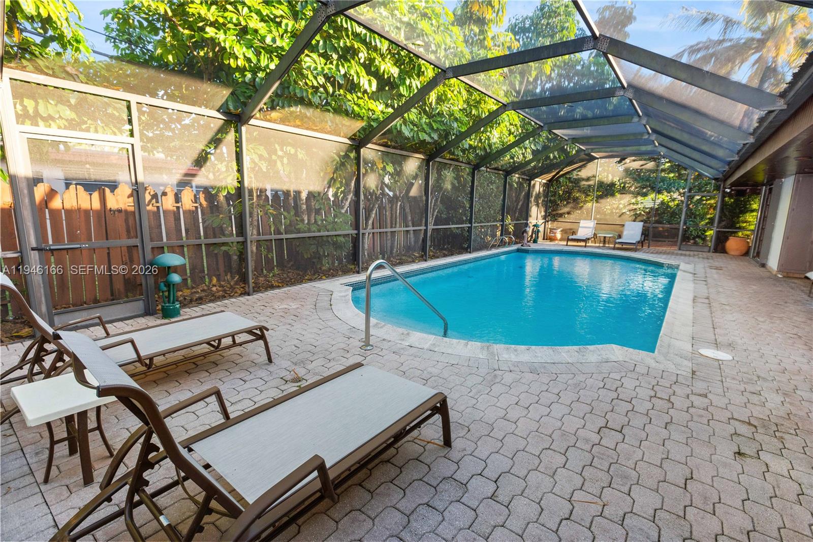 CYPRESS COVE ESTS SEC 3 - Residential