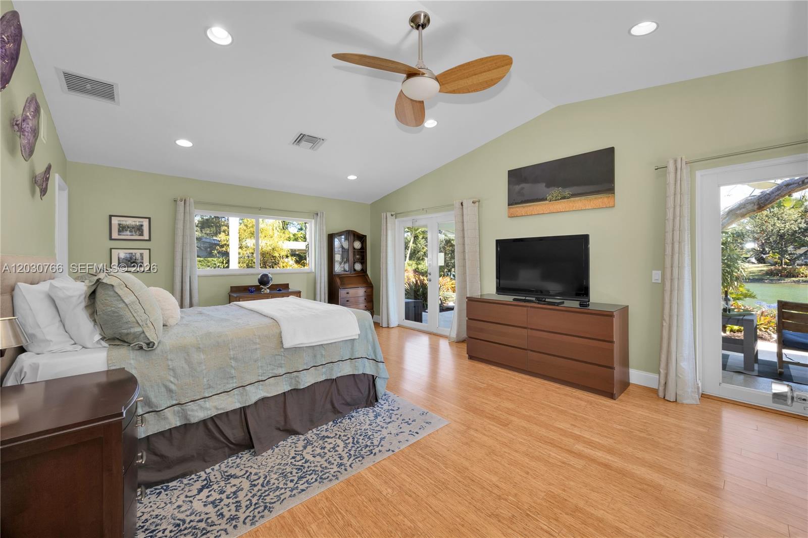 OAKRIDGE ESTATES SEC 3 - Residential Lease