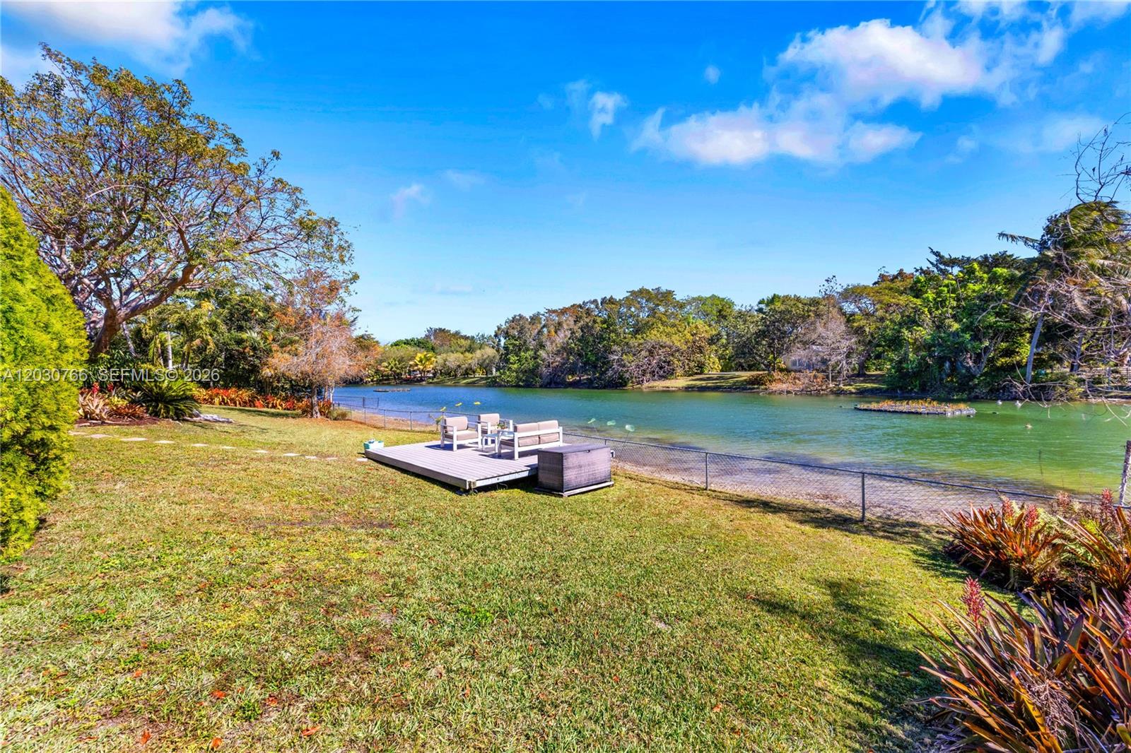 OAKRIDGE ESTATES SEC 3 - Residential Lease