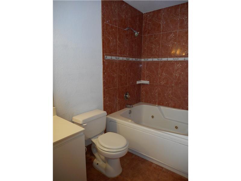 UNIVERSITY PARK - Residential Lease