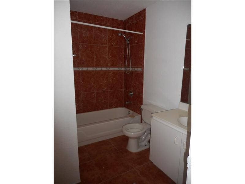 UNIVERSITY PARK - Residential Lease