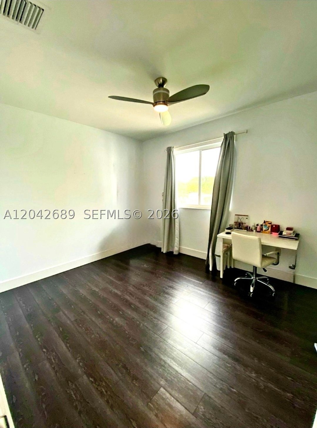 GATEWAY TO THE GROVE COND - Residential