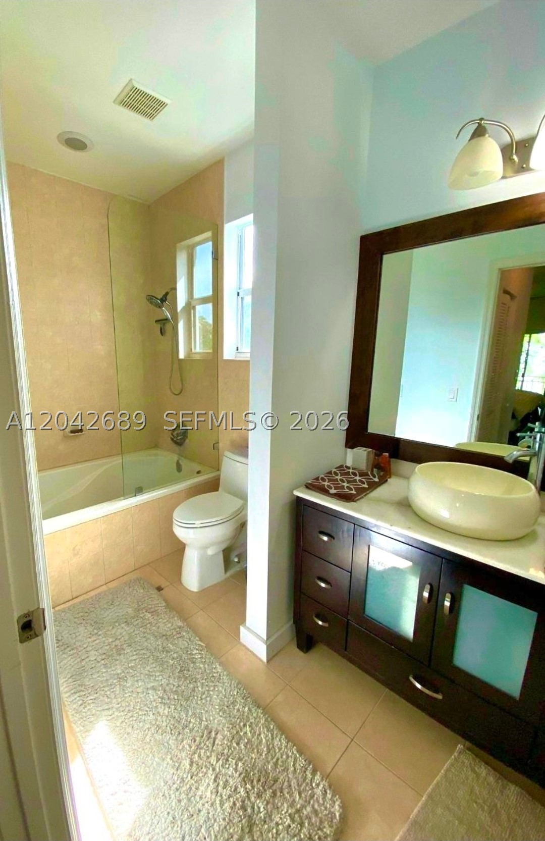 GATEWAY TO THE GROVE COND - Residential