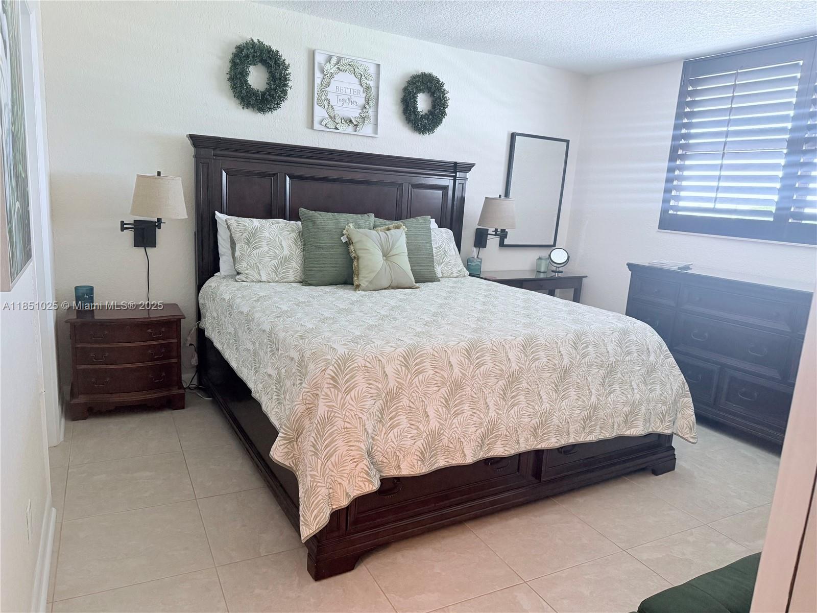 GARDEN-AIRE VILLAGE - Residential