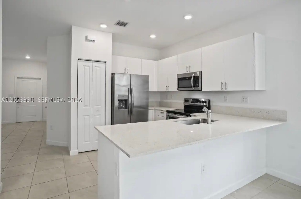 SILVER PALM RESIDENTIAL H - Residential