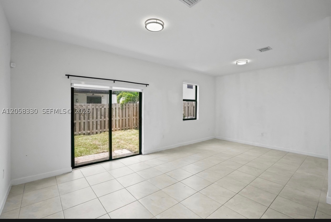 SILVER PALM RESIDENTIAL H - Residential