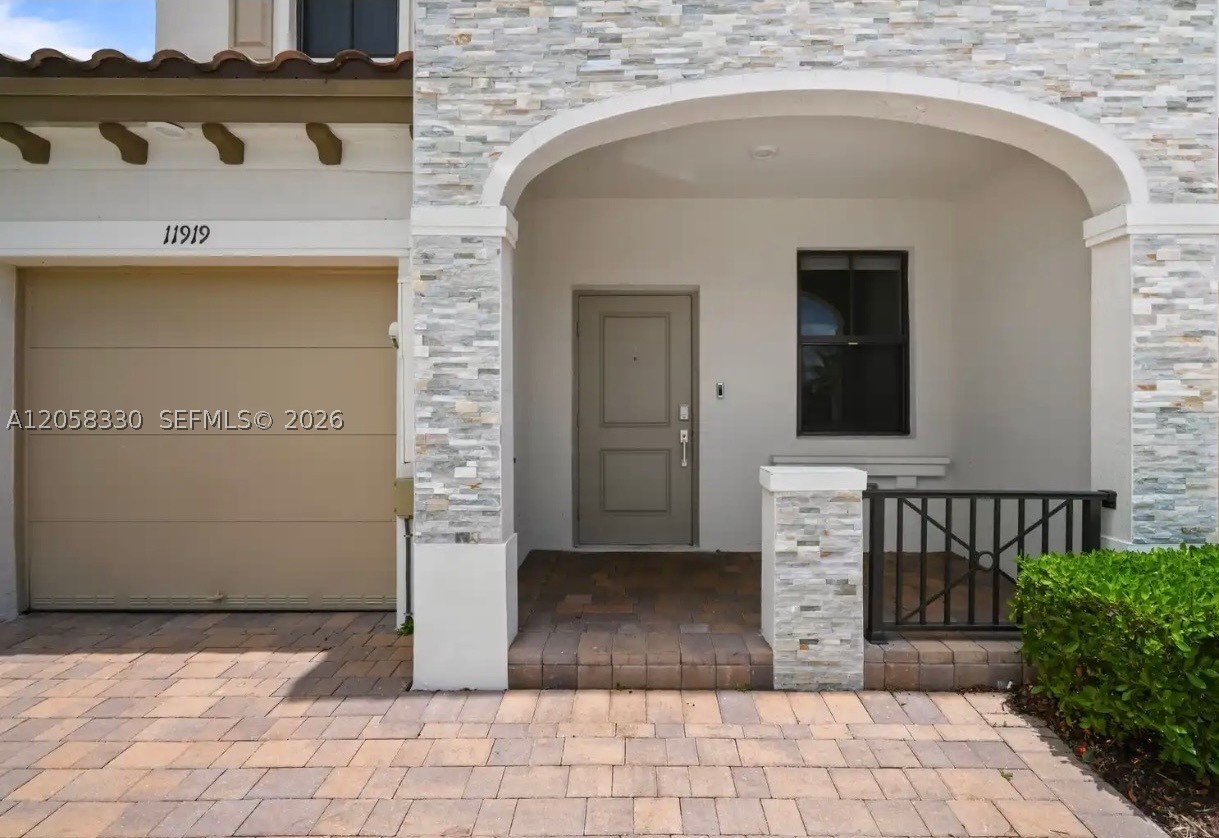 SILVER PALM RESIDENTIAL H - Residential