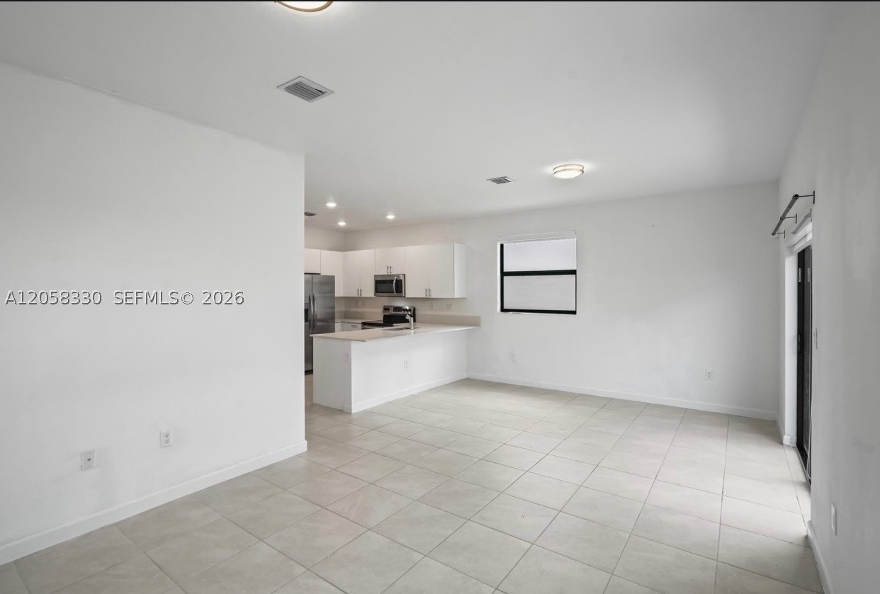 SILVER PALM RESIDENTIAL H - Residential