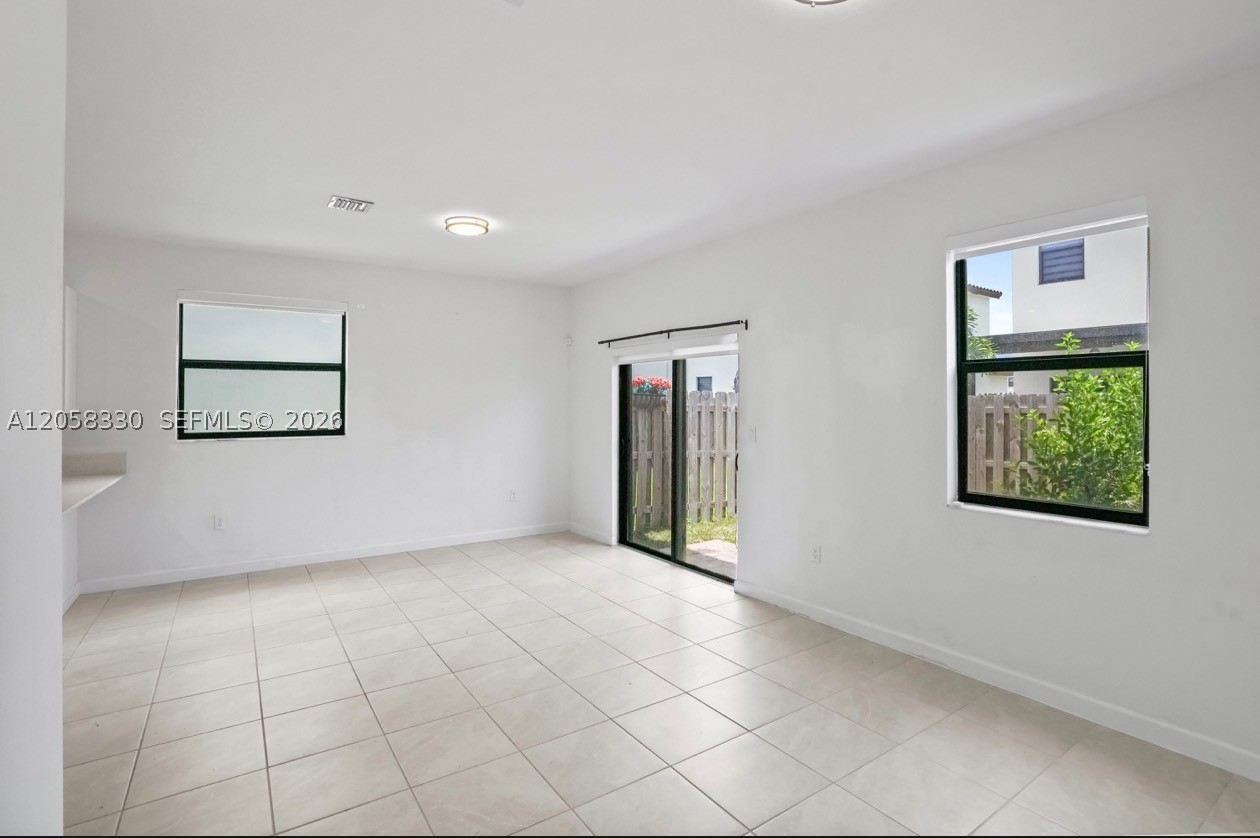 SILVER PALM RESIDENTIAL H - Residential