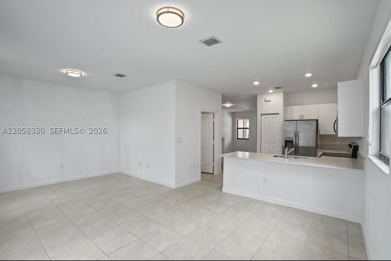 SILVER PALM RESIDENTIAL H - Residential