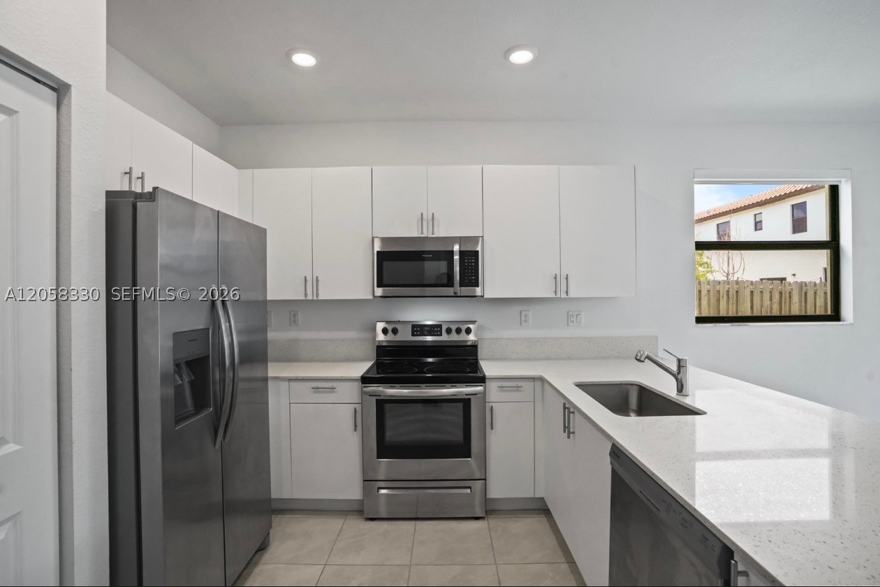 SILVER PALM RESIDENTIAL H - Residential