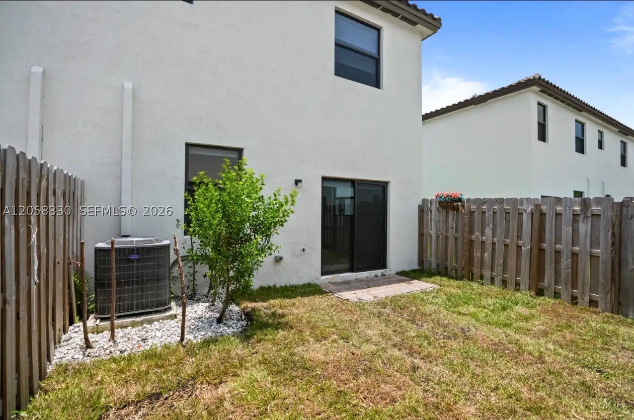 SILVER PALM RESIDENTIAL H - Residential