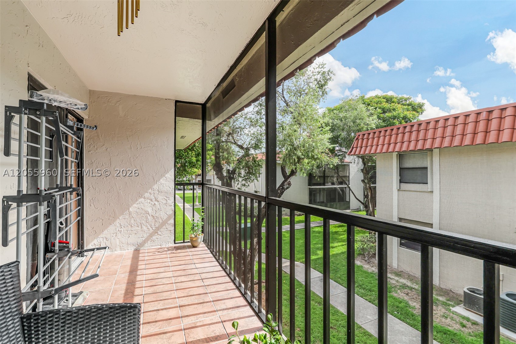 BANYAN TREE SEVEN CONDO - Residential
