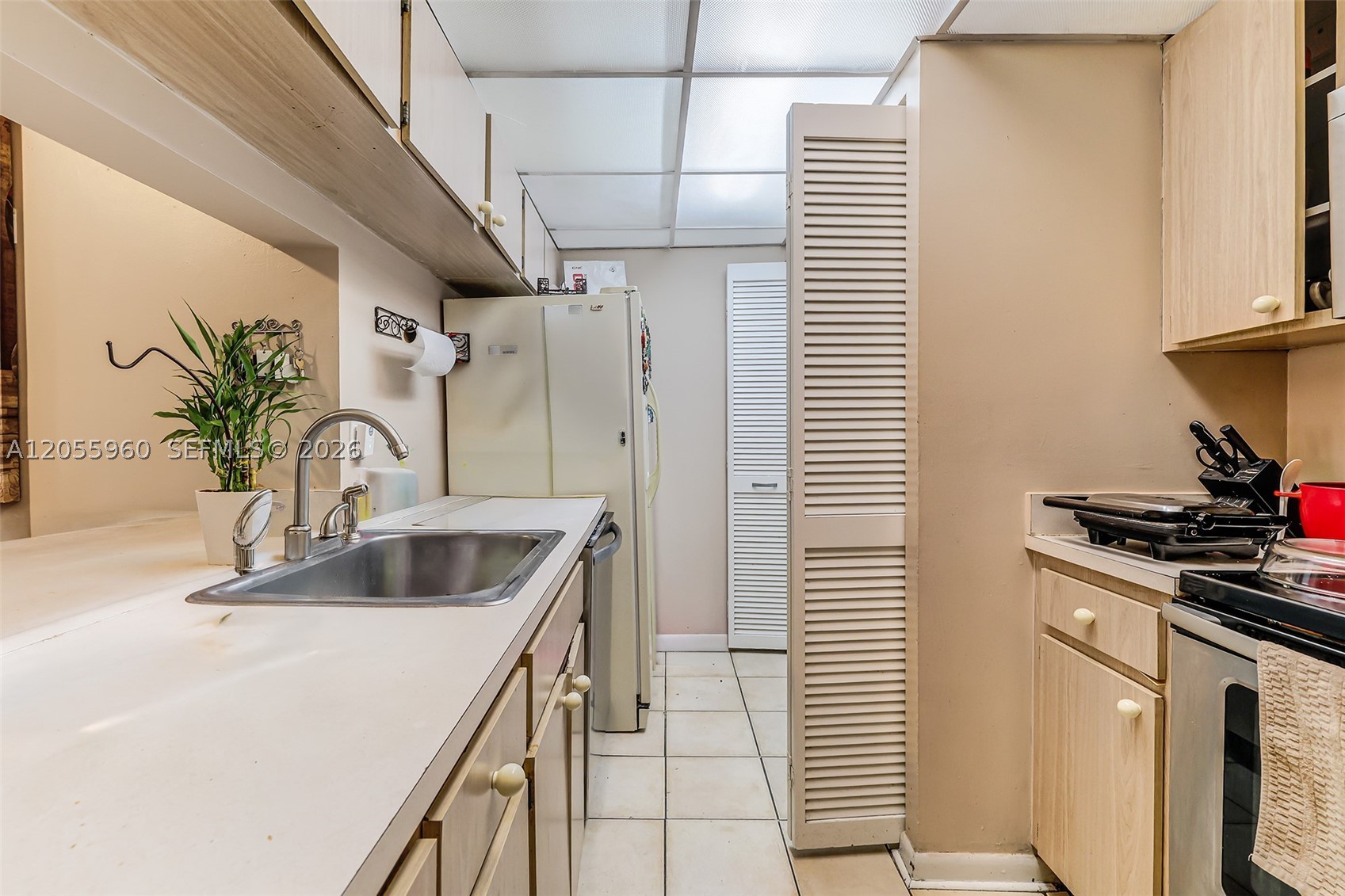 BANYAN TREE SEVEN CONDO - Residential