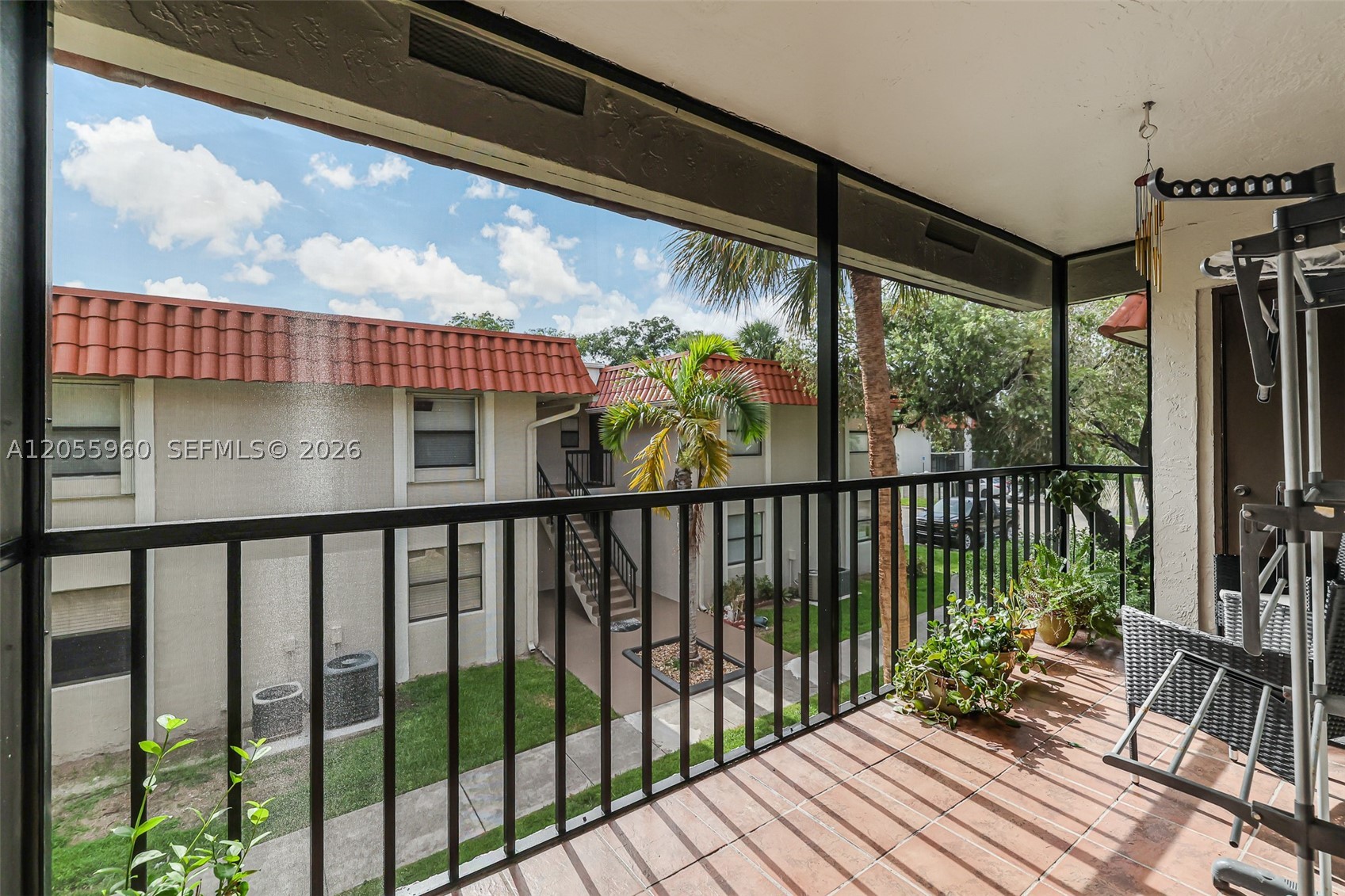 BANYAN TREE SEVEN CONDO - Residential