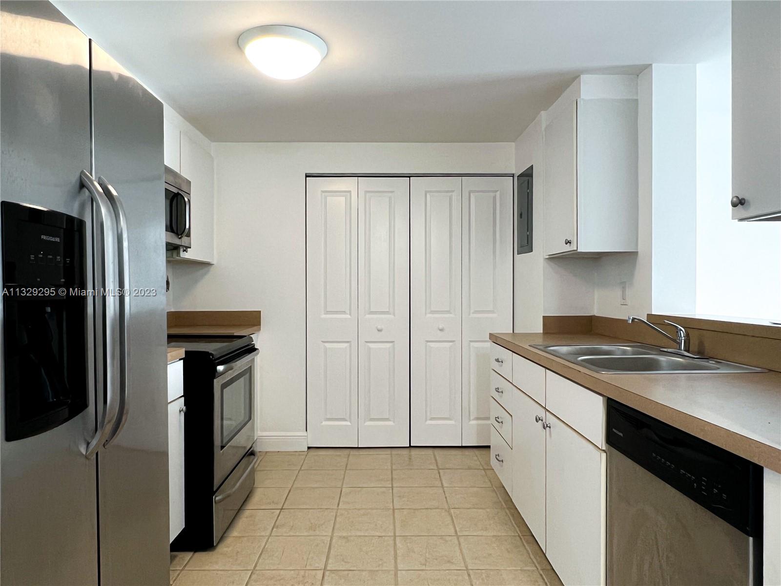 VUE AT BRICKELL CONDO - Residential Lease