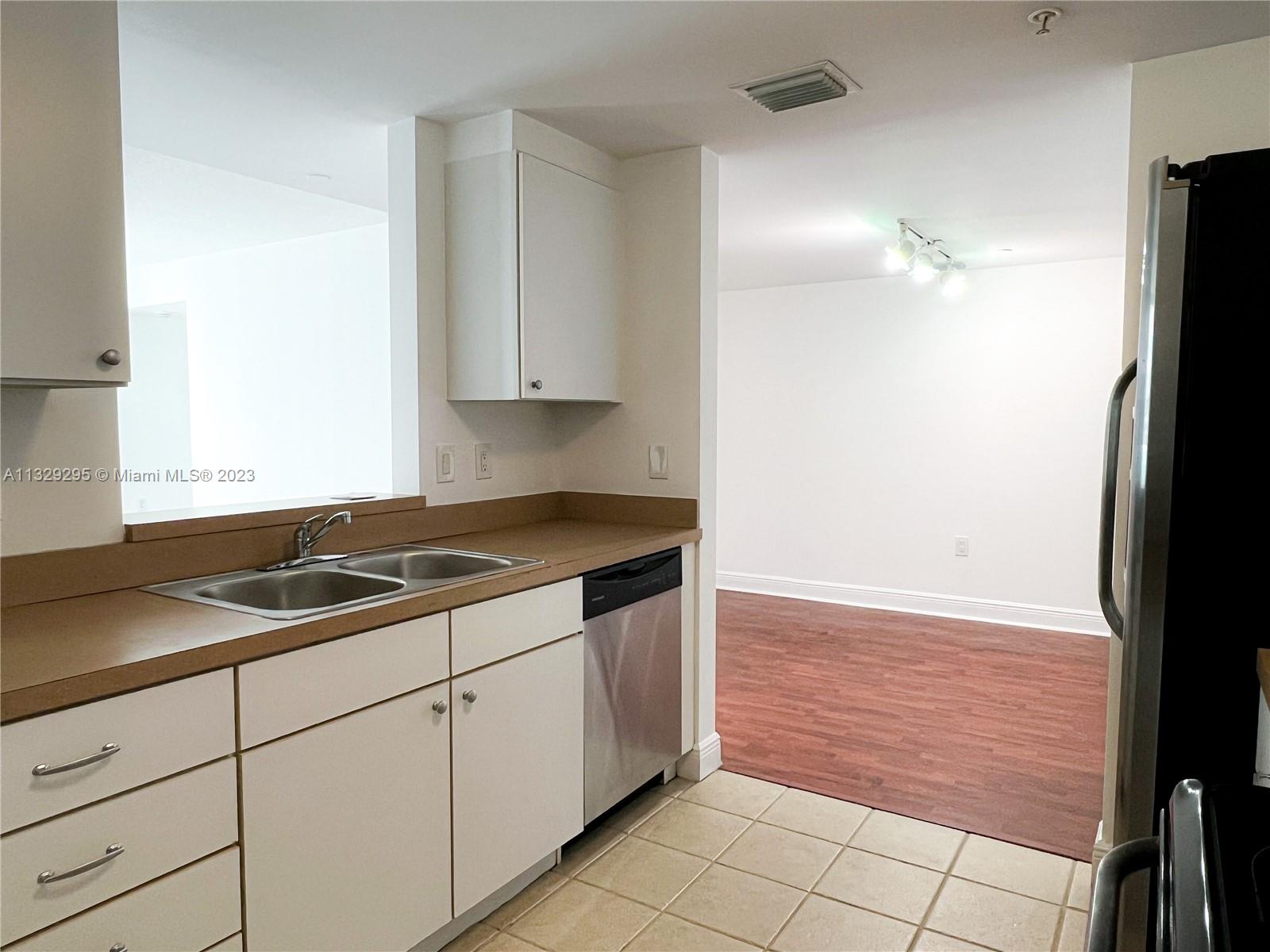 VUE AT BRICKELL CONDO - Residential Lease