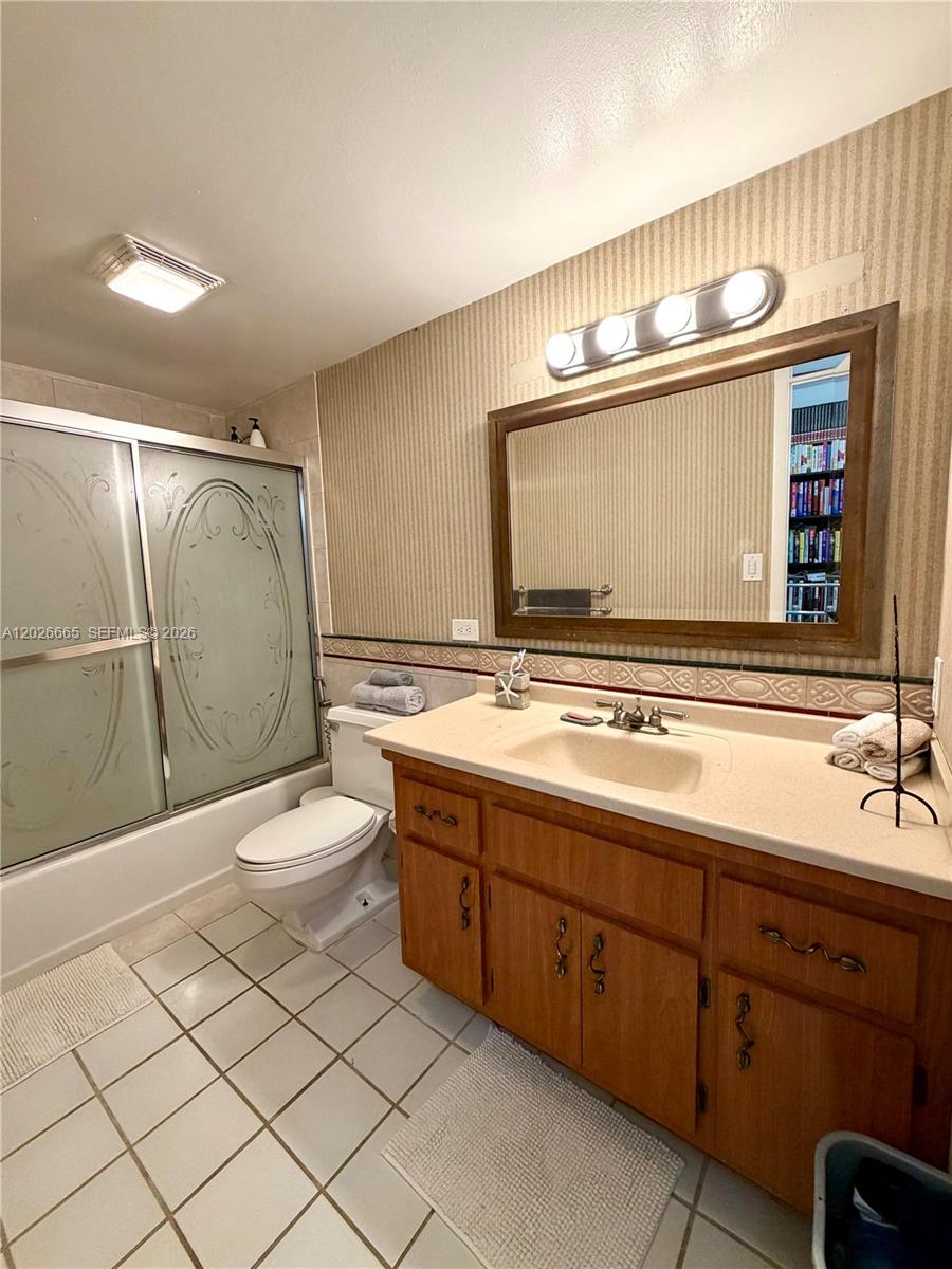 THE VINTAGE CONDO - Residential