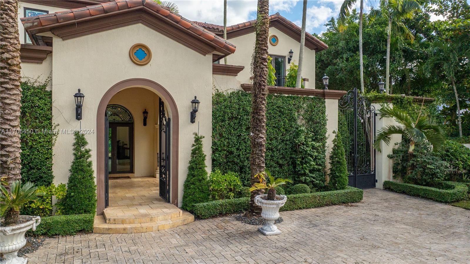 HELMS COUNTRY ESTATES ADD - Residential