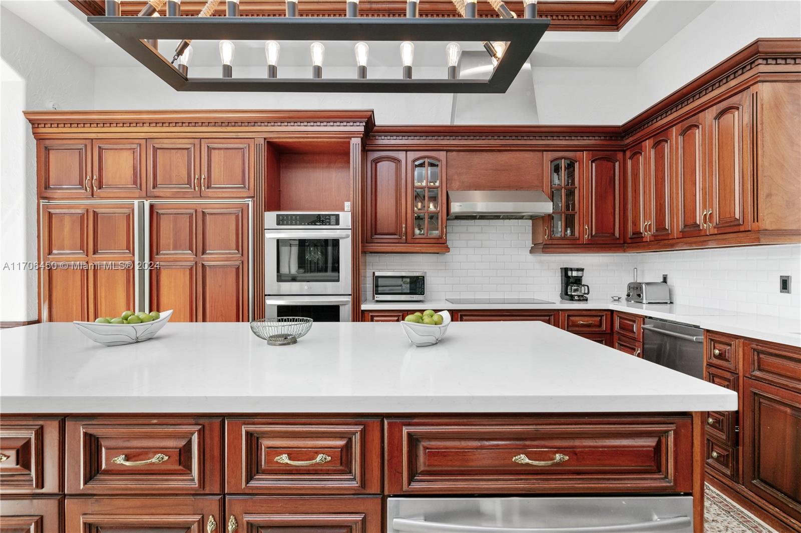HELMS COUNTRY ESTATES ADD - Residential