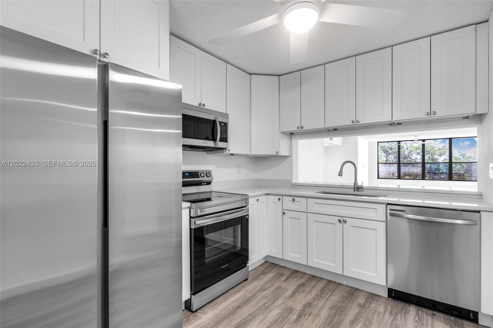 APPLEWOOD 2 - Residential