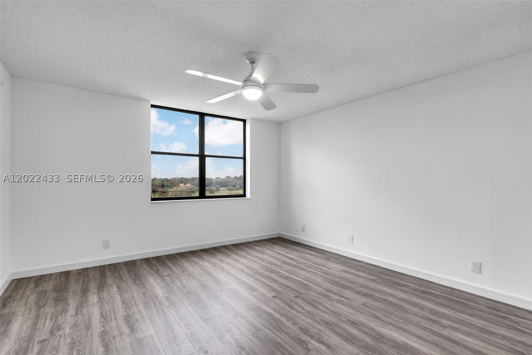 APPLEWOOD 2 - Residential