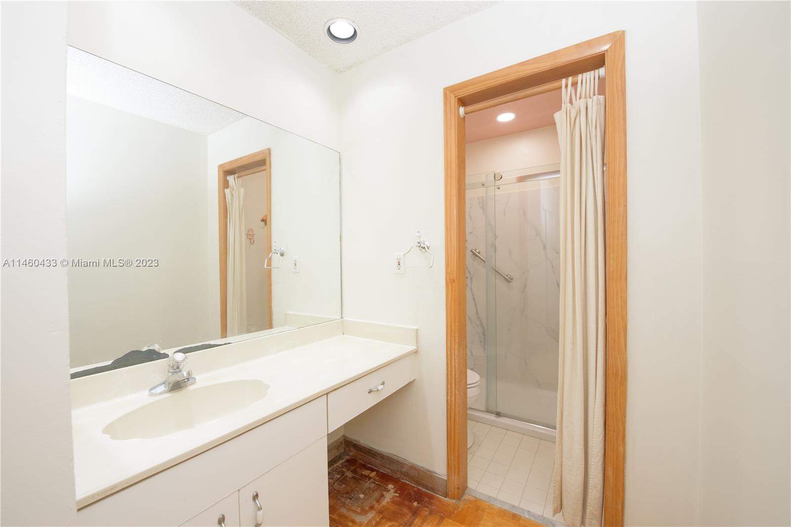 VILG HOMES COUNTRY WALK C - Residential