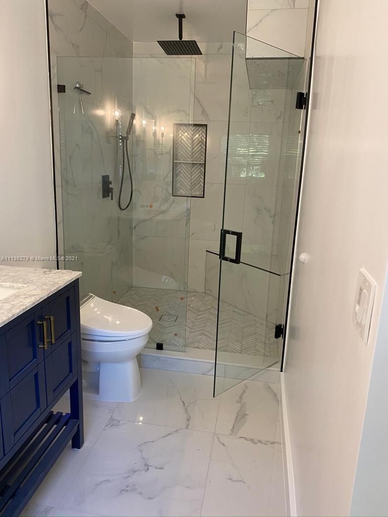 MIAMI SHORES BAY PK ESTAT - Residential