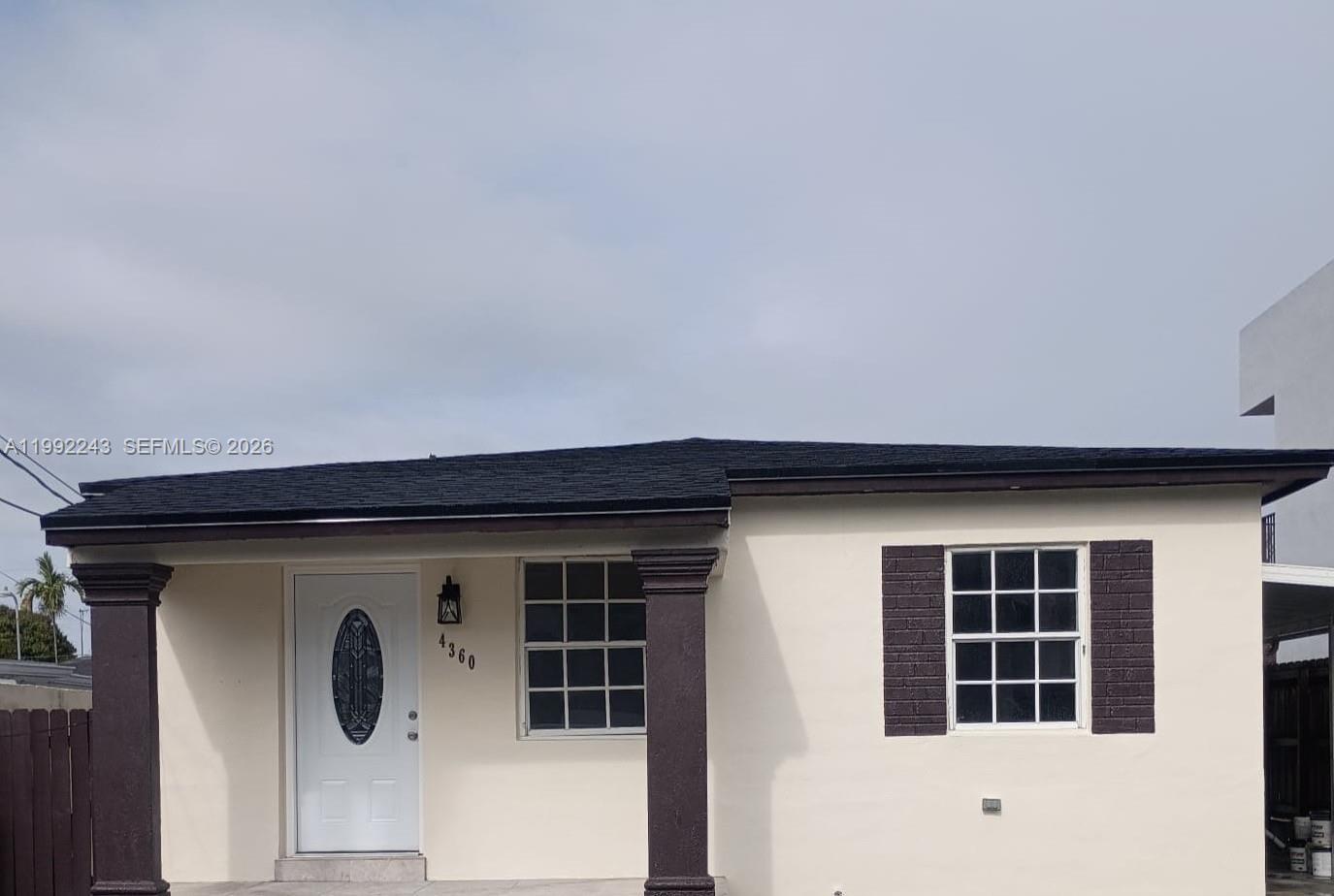 INGLESIDE PARK - Residential Lease