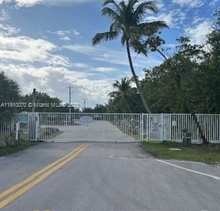MANATEE BAY CLUB - Land