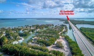 MANATEE BAY CLUB - Land