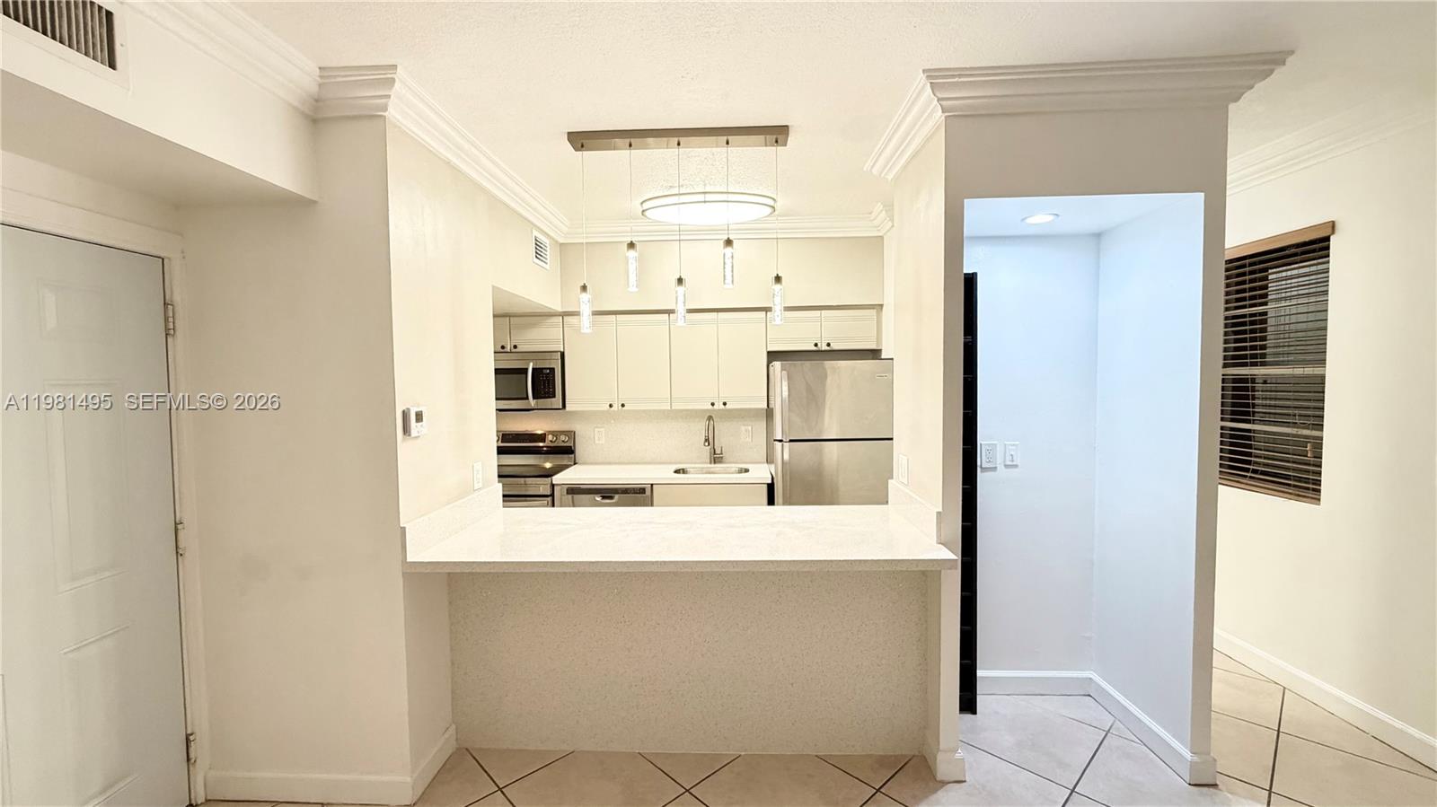 LINCOLN VIEW CONDO - Residential Lease