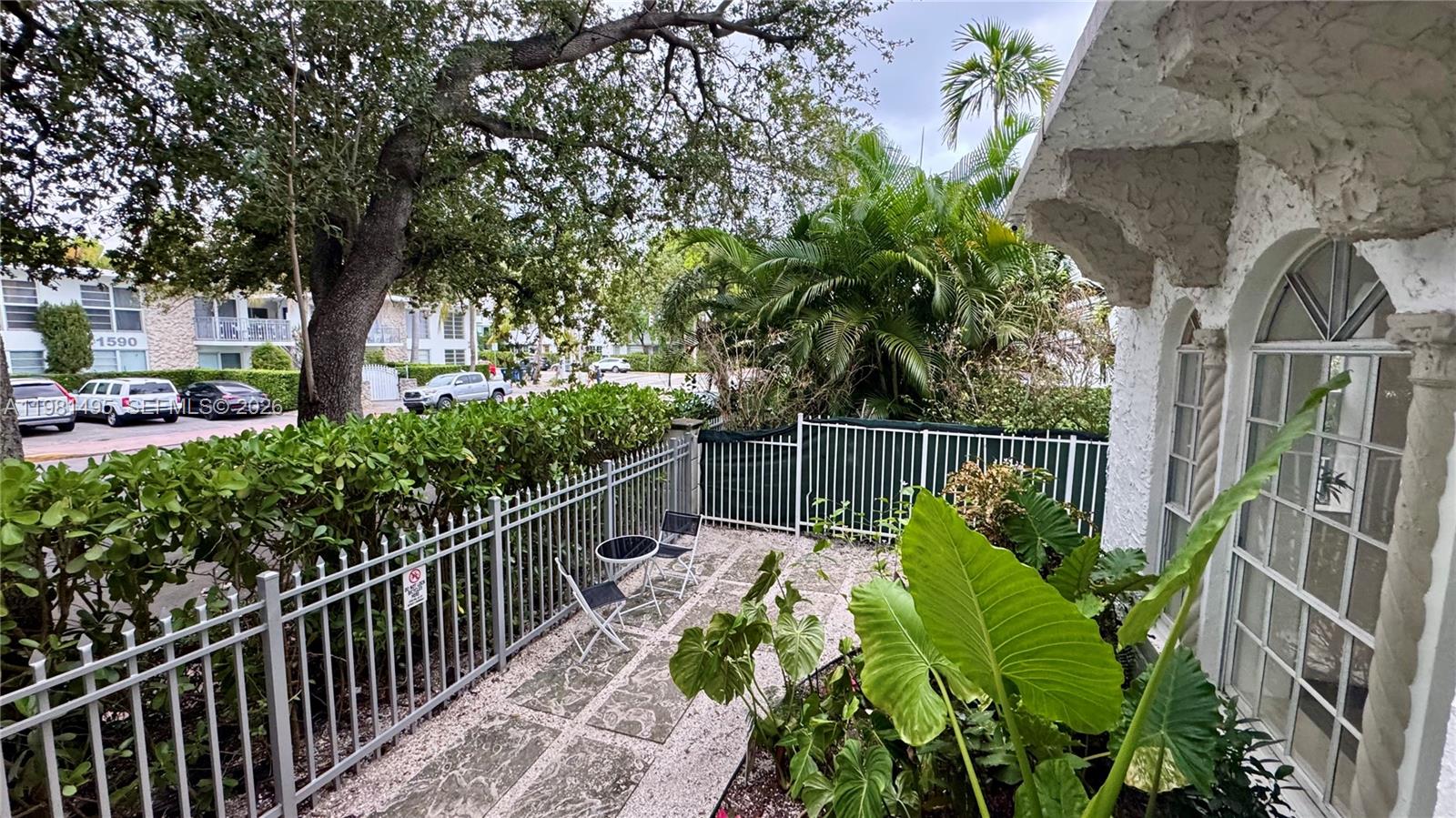 LINCOLN VIEW CONDO - Residential Lease