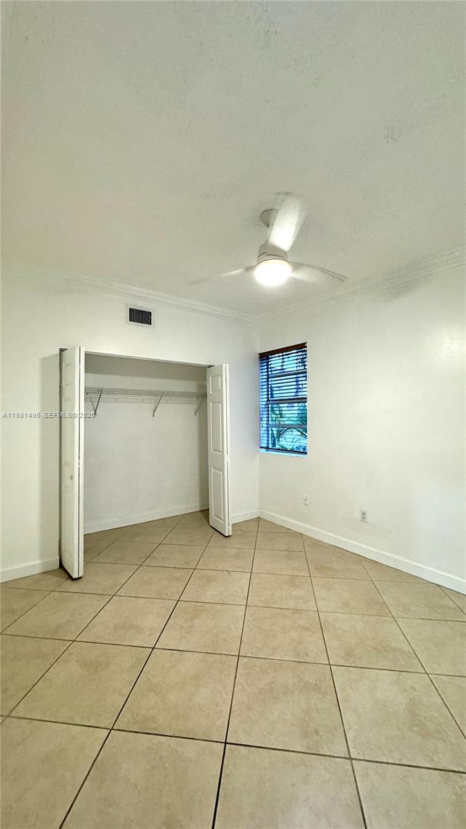 LINCOLN VIEW CONDO - Residential Lease