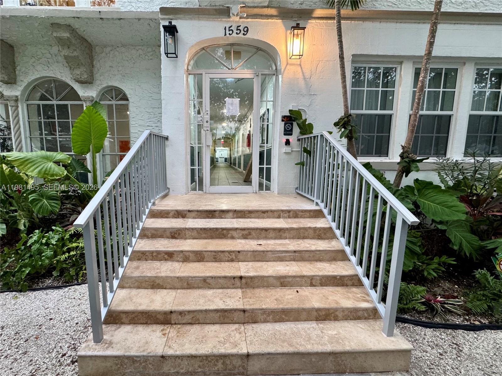 LINCOLN VIEW CONDO - Residential Lease